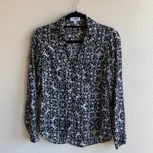 Express Portofino slim fit buttondown blouse